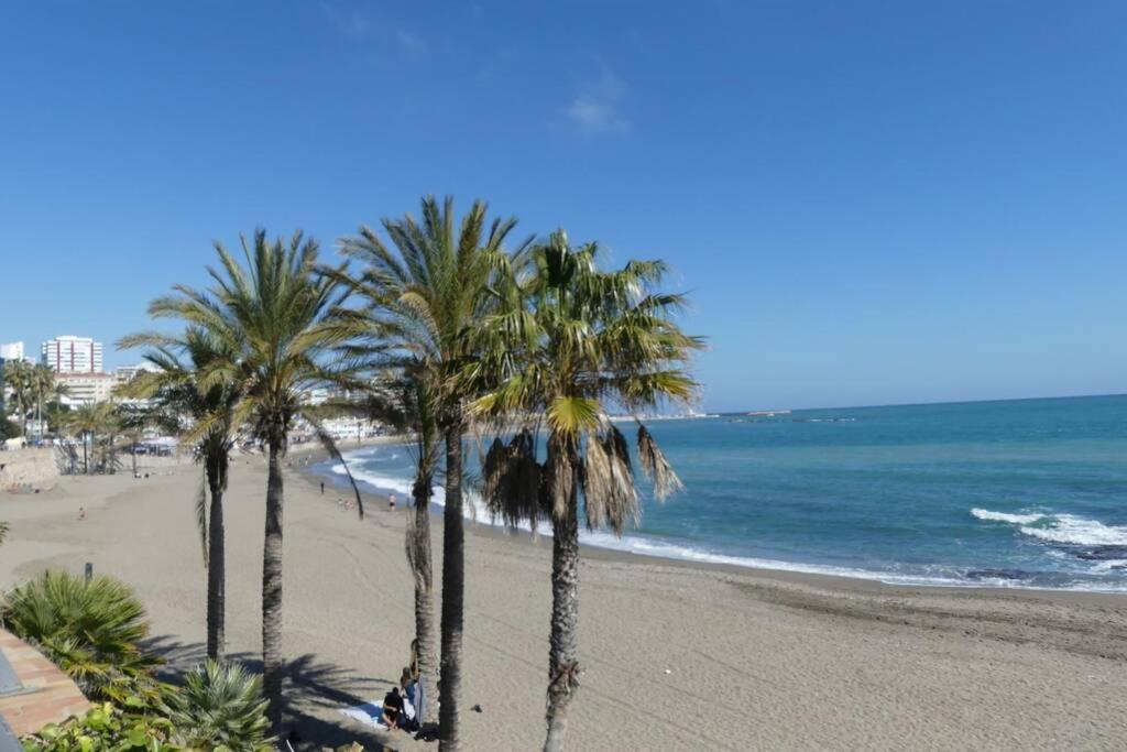 HOLIDAY RENTALS PISCINA, PLAYA PARKING a 5 min caminando del PUERTO DE Benalmádena Esterno foto