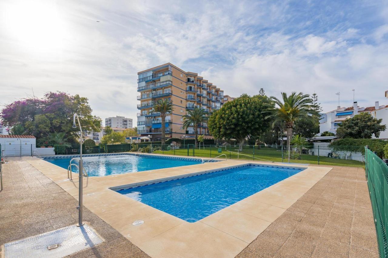 HOLIDAY RENTALS PISCINA, PLAYA PARKING a 5 min caminando del PUERTO DE Benalmádena Esterno foto