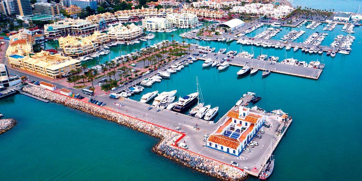 HOLIDAY RENTALS PISCINA, PLAYA PARKING a 5 min caminando del PUERTO DE Benalmádena Esterno foto